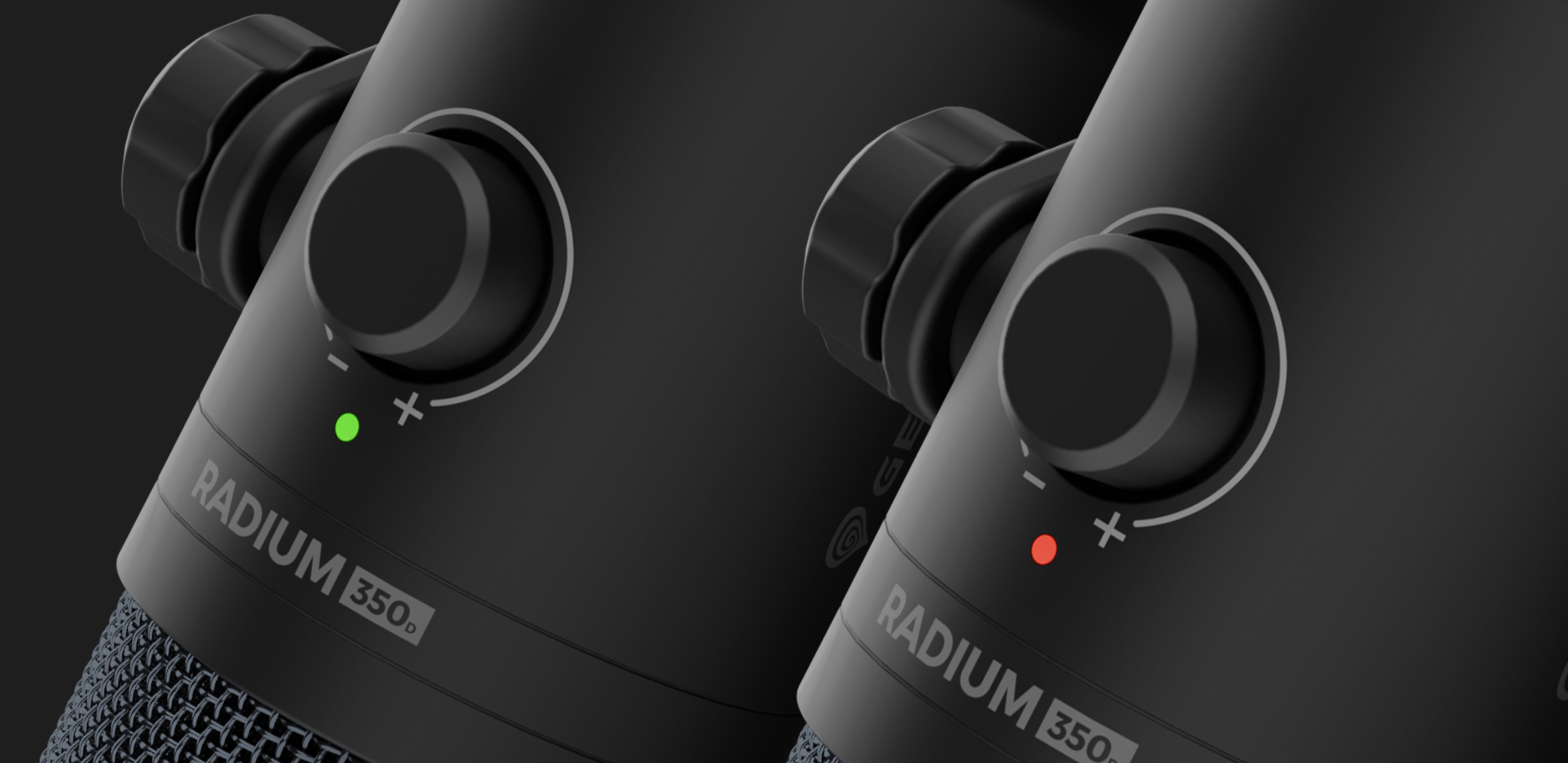 Крупный план двух динамических USB-микрофонов Genesis Radium 350D с ручками управления и индикаторами
